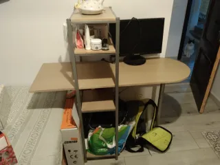 Mesa escritorio estantería sencilla