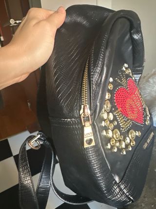 Mochila Love Moschino Negra Corazón Dorado