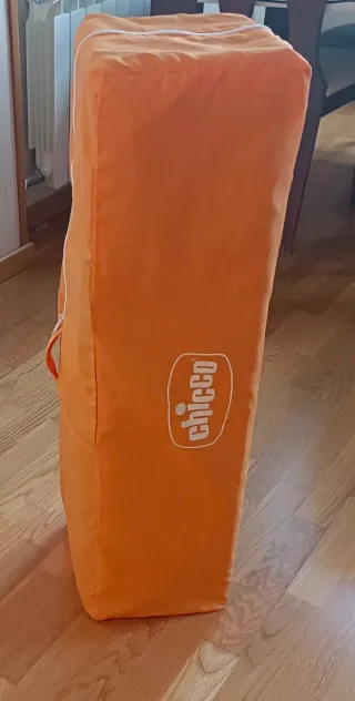 Cuna de viaje bebé.Chicco