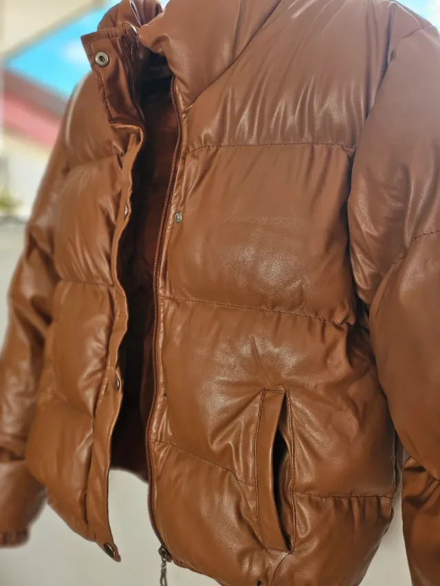 Abrigo acolchado marrón