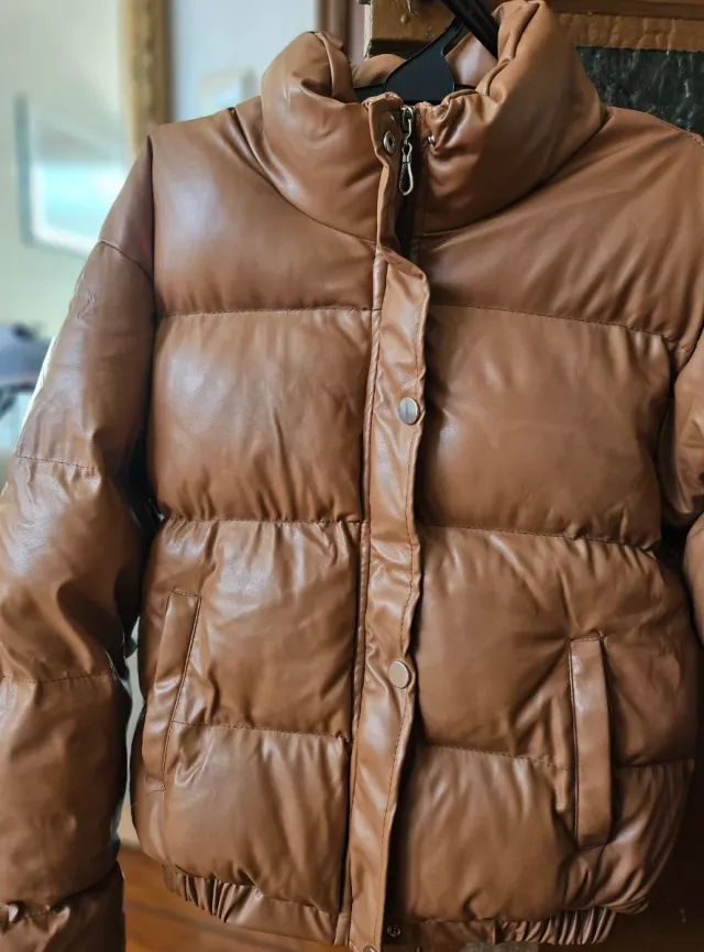 Abrigo acolchado marrón