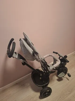 Triciclo Kinderkraft gris