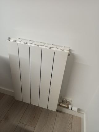 Radiador de agua de aluminio blanco