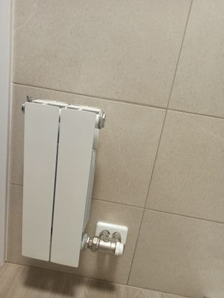 Radiador de agua de aluminio blanco