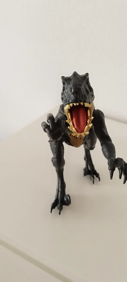 Dinosaurio Jurasic World Negro