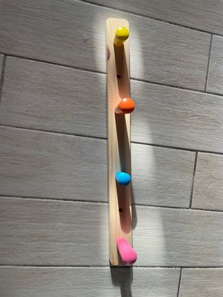 Appendiabiti legno colorato per bambini