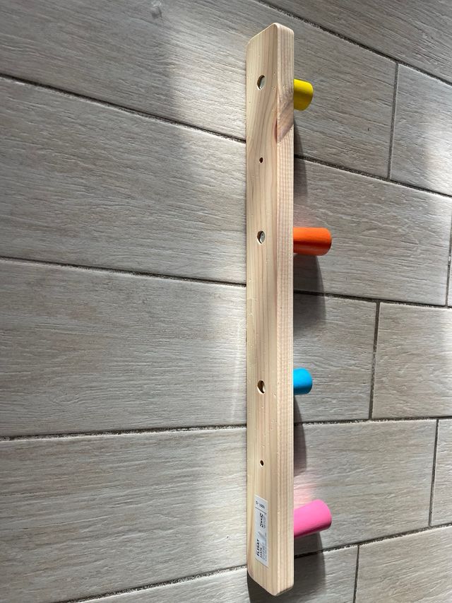 Appendiabiti legno colorato per bambini