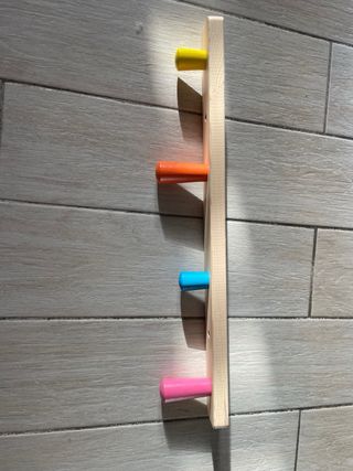 Appendiabiti legno colorato per bambini