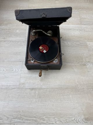 Tocadiscos Antiguo Portátil