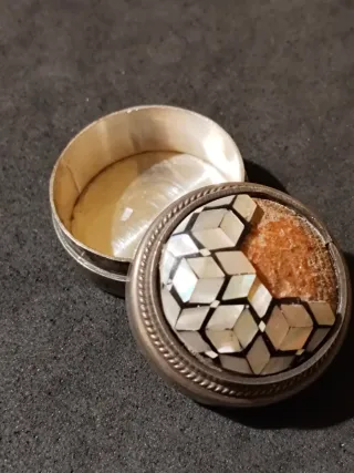 Cajita de Plata y Nacar Diseño Geométrico