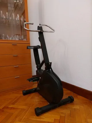 Bicicleta estática negra