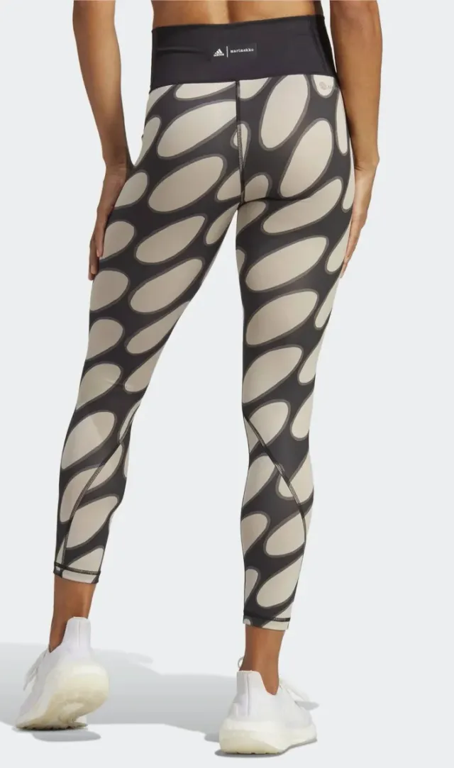 Mallas Adidas Estampadas Beige y Negro