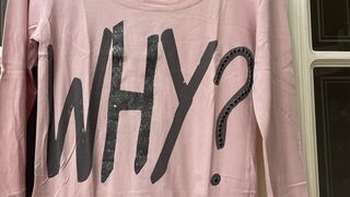 Camiseta Bershka rosa WHY? Talla M.