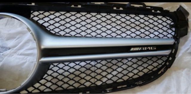 Rejilla Delantera Mercedes C63 AMG W205