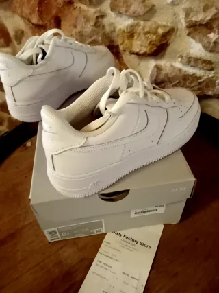 Nike Air Force 1 Talla 39