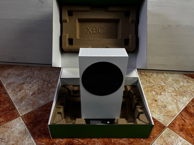 Xbox Series S 512GB usada 3 veces