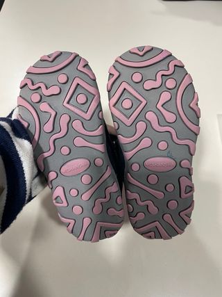 Botas de montaña para niña nuevas