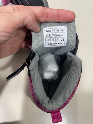 Botas de montaña para niña nuevas