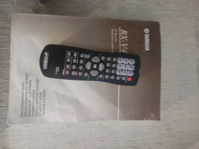 Yamaha Ampli-tuner AV gris/plata