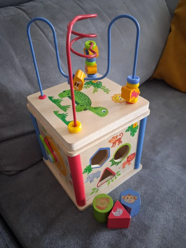 Cubo actividades madera bebé animales