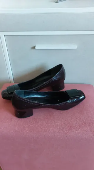 Zapatos Caramelo Negros/Marrones Charol