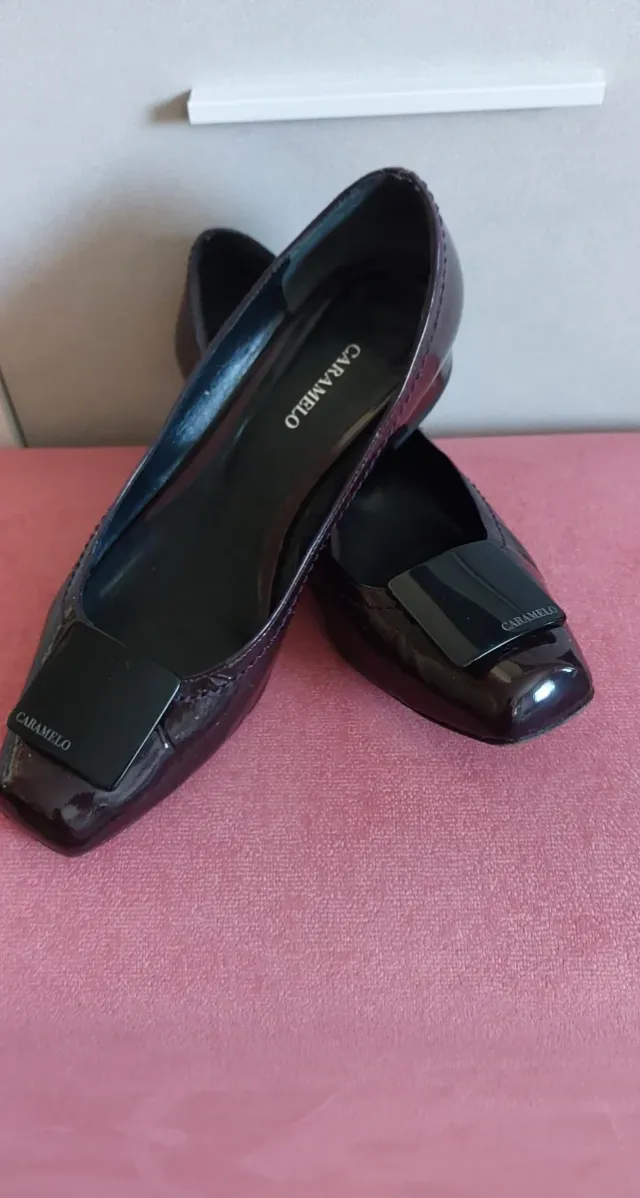 Zapatos Caramelo Negros/Marrones Charol