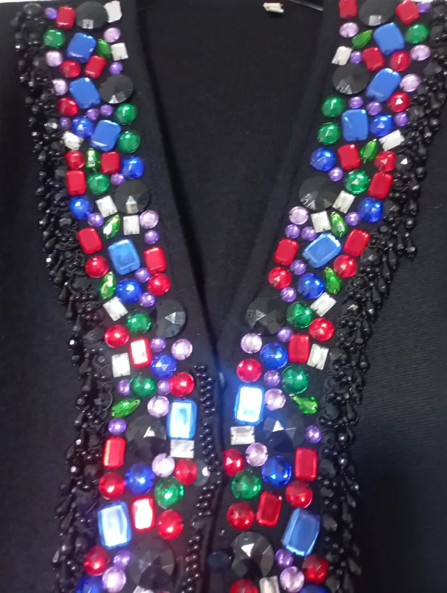 Cardigan donna nero con pietre colorate