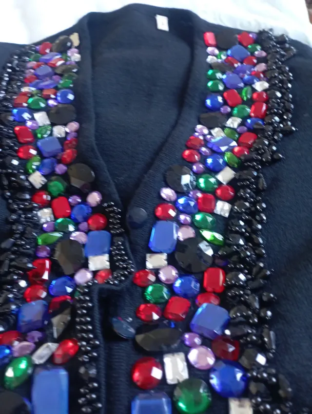 Cardigan donna nero con pietre colorate