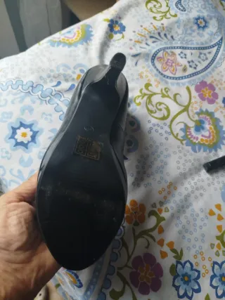Zapatos de tacón negros talla 39