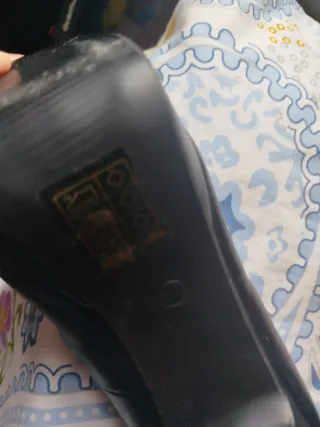 Zapatos de tacón negros talla 39