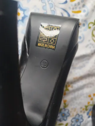 Zapatos de tacón negros talla 39