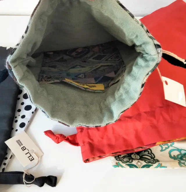 Pochette a sacchetto in tessuto