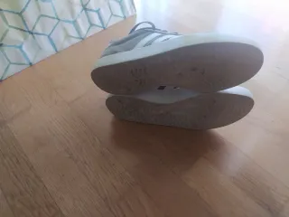 Adidas Bambas Gris y Blanco