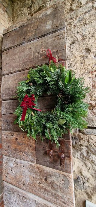 Ghirlanda natalizia con fiocchi velluto  bordeaux