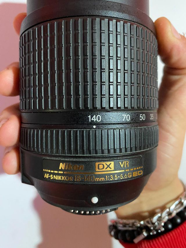 Obiettivo Nikon AF-S DX 18-140mm f/3.5-5.6G VR