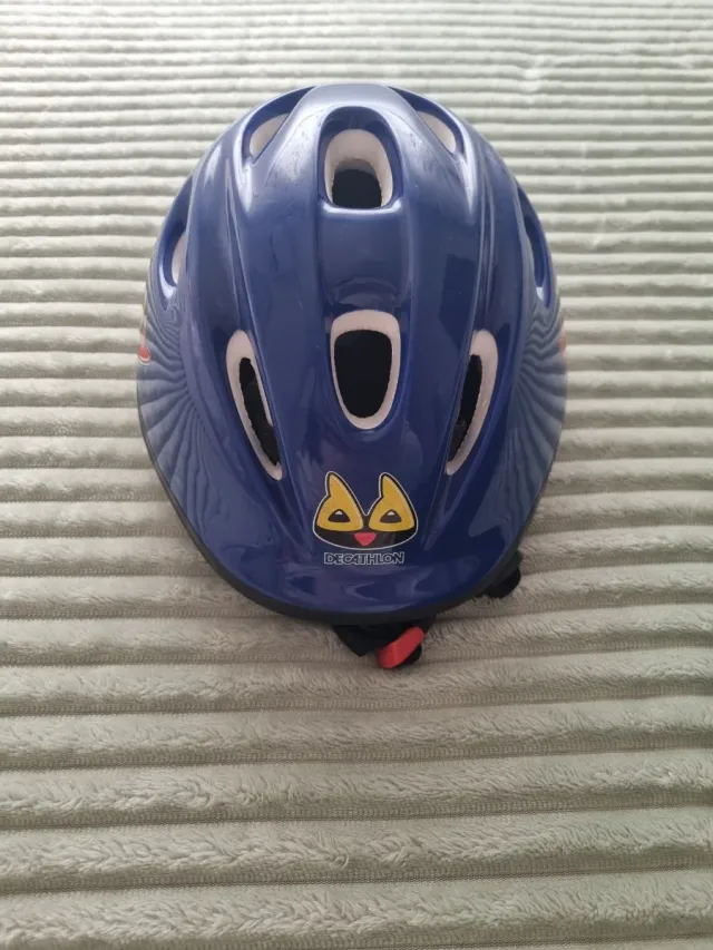 Casco infantil azul Decathlon