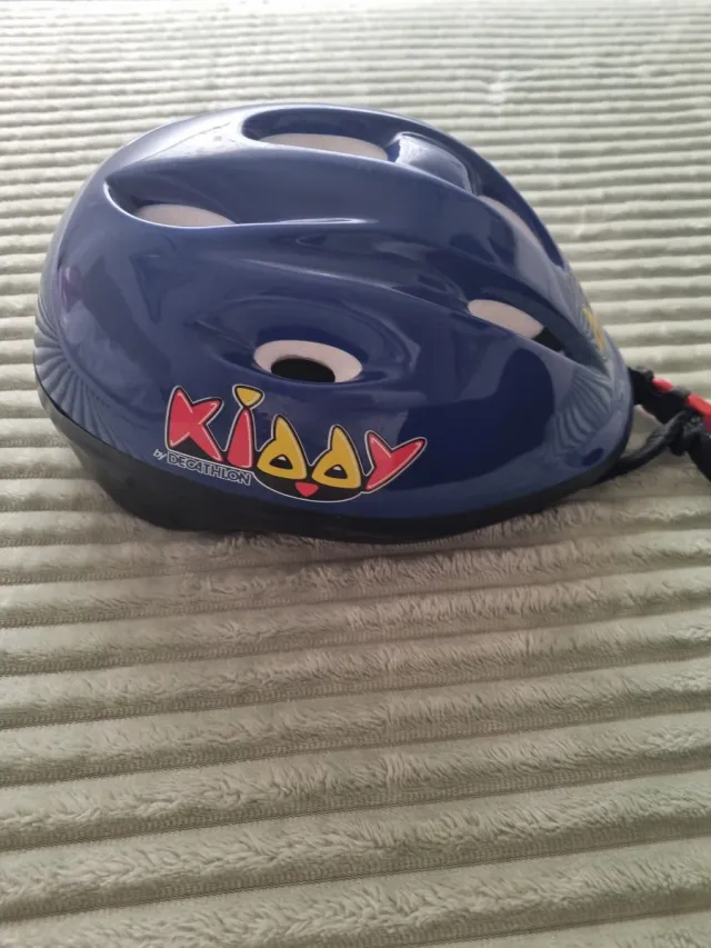 Casco infantil azul Decathlon