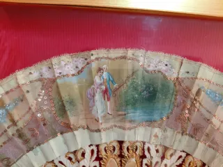 Antiguo abanico de nácar hecho a mano