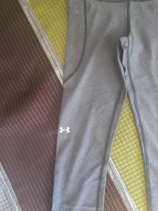 Mallas Under Armour grises