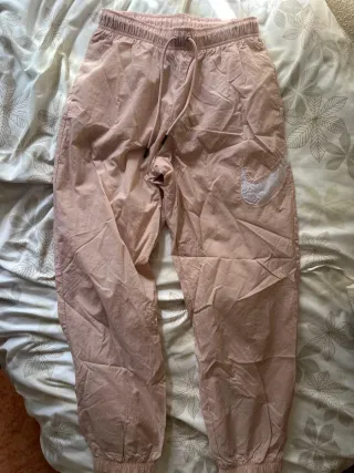 Pantalón Nike rosa y blanco