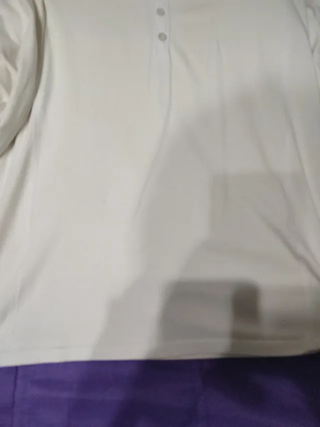 Camiseta Blumen manga larga moderna