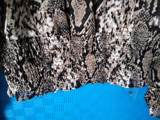 Blusa Guess Mujer Talla XS Estampado Animal