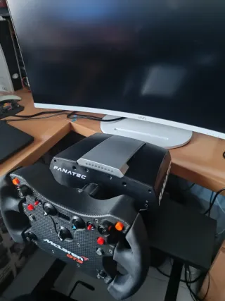 Volante CSL Elite Fanatec per PC Xbox