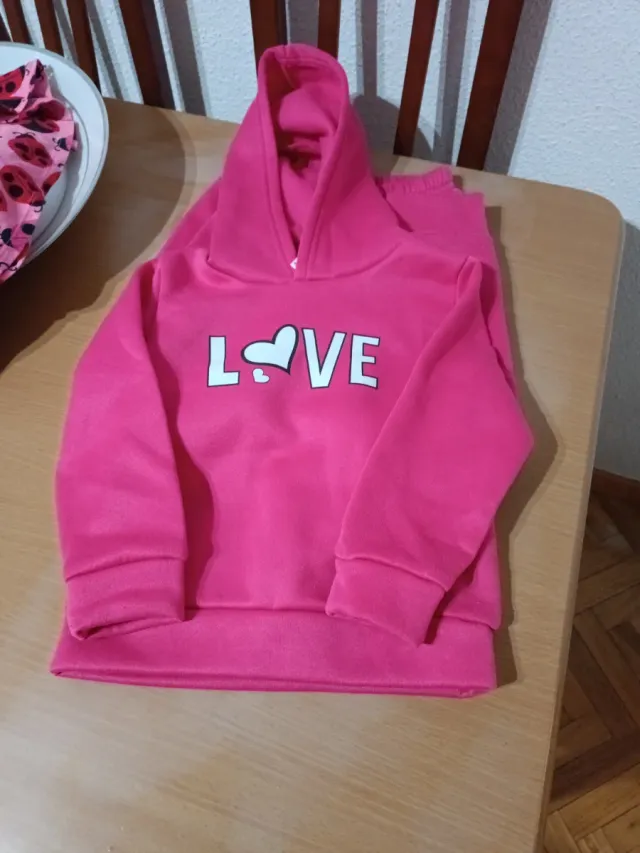 Pantalones niña fucsia con corazón