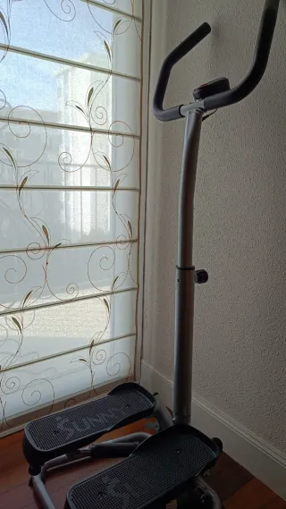 Máquina Stepper para tonificar glúteos y piernas