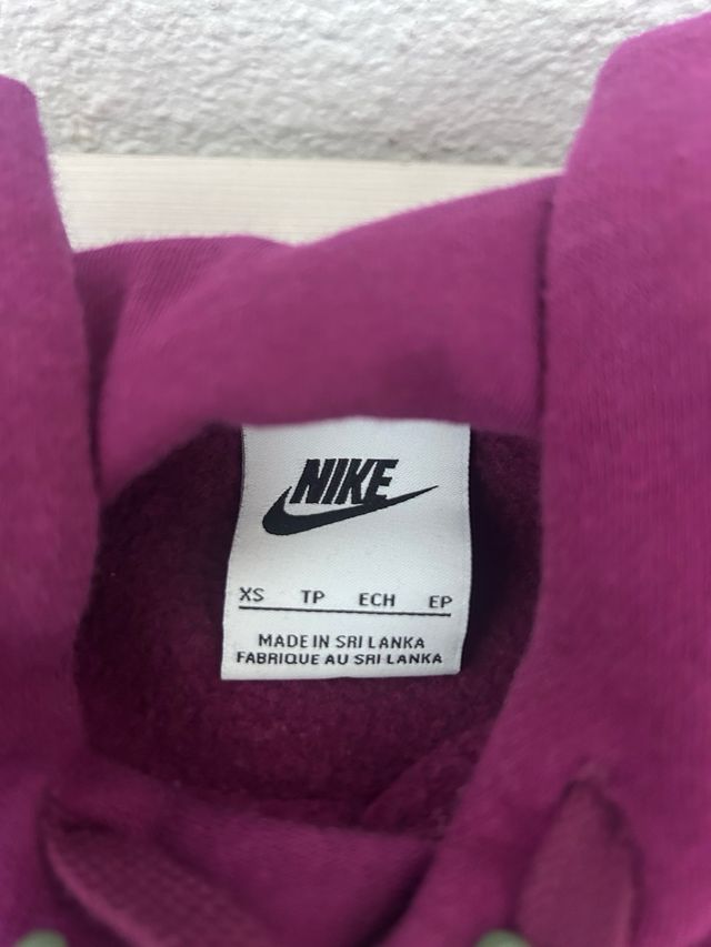 Sudadera Nike Morada