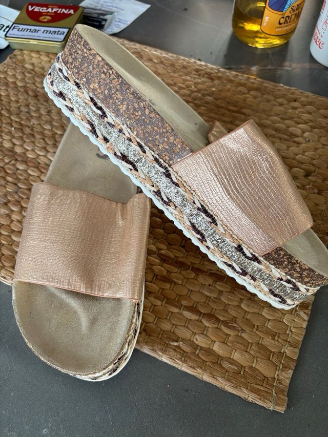 Sandalias JOMIX Verano Doradas y Plateadas
