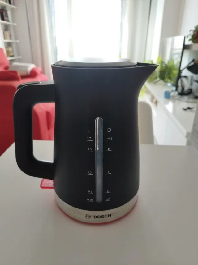 Fervedor de água Bosch preto