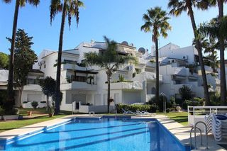 Piso en alquiler en Puerto Banús en Marbella