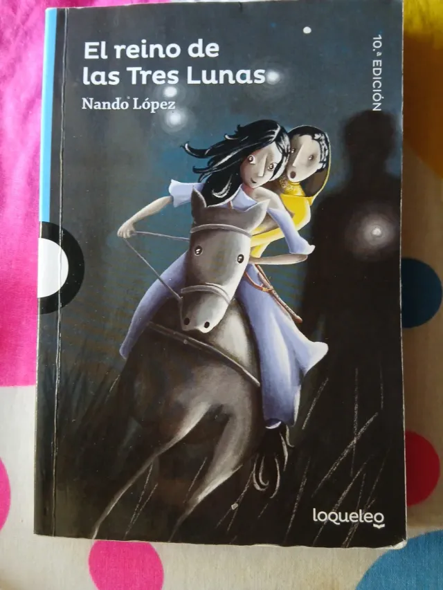 El Reino de las tres lunas